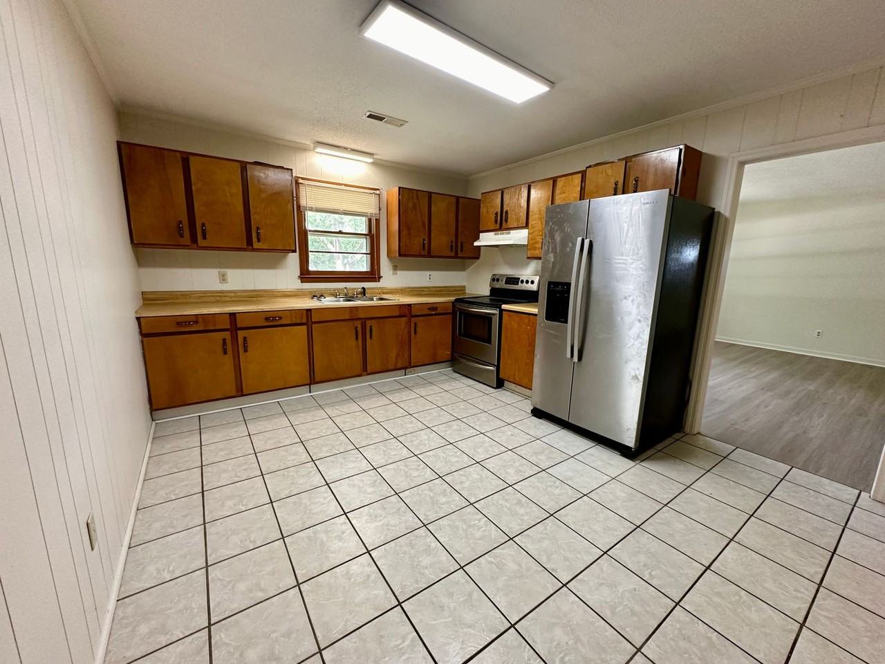 2060A Hideaway Dr - Photo 3 of 8