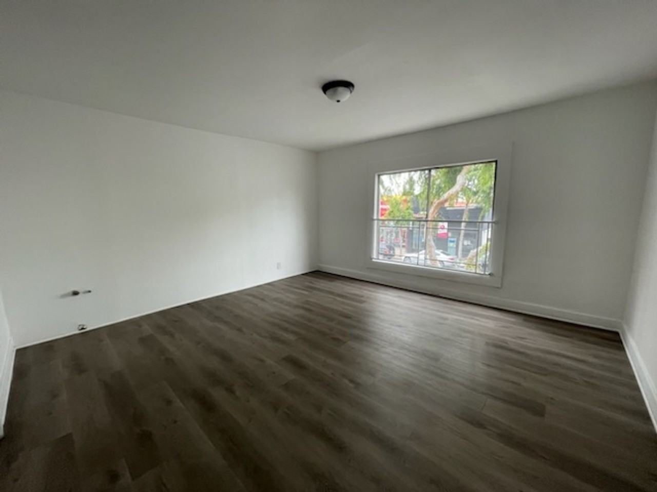 7777 Santa Monica Blvd - Photo 2 of 12