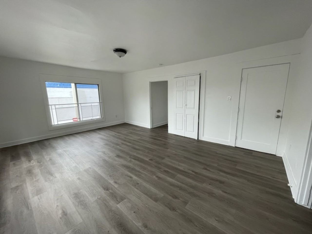 7777 Santa Monica Blvd - Photo 5 of 12