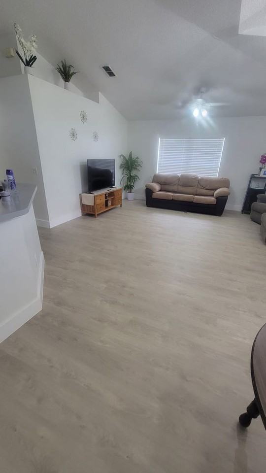 7616 Pine Nest Ct - Photo 4 of 19