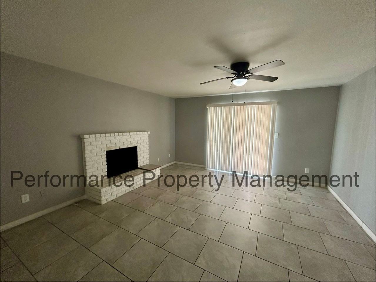 2401 Sherwood Ave - Photo 5 of 16