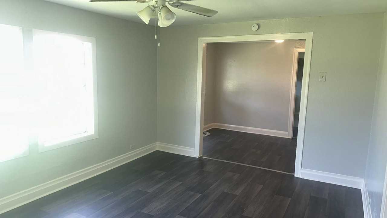 6932 Terrell St - Photo 3 of 16