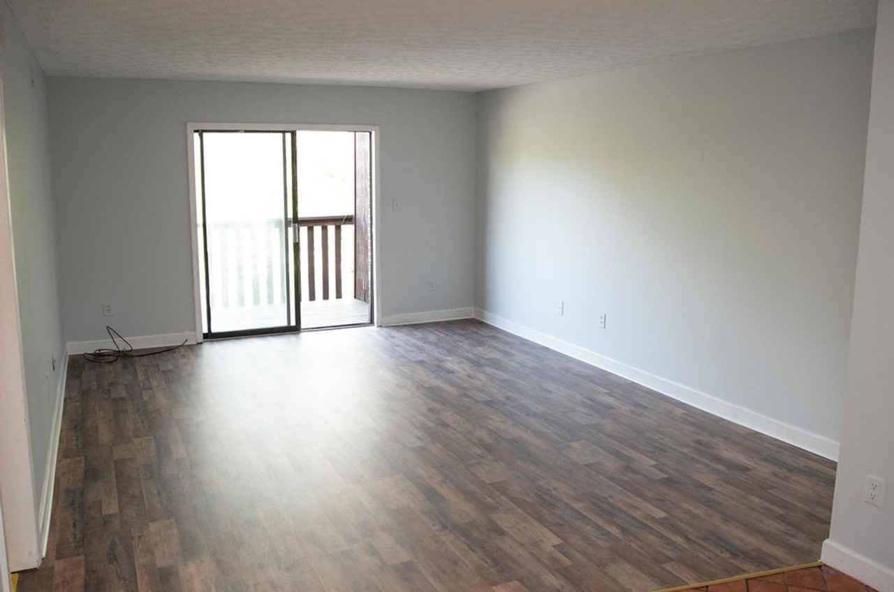 25775 Point Lookout Rd - Photo 2 of 13