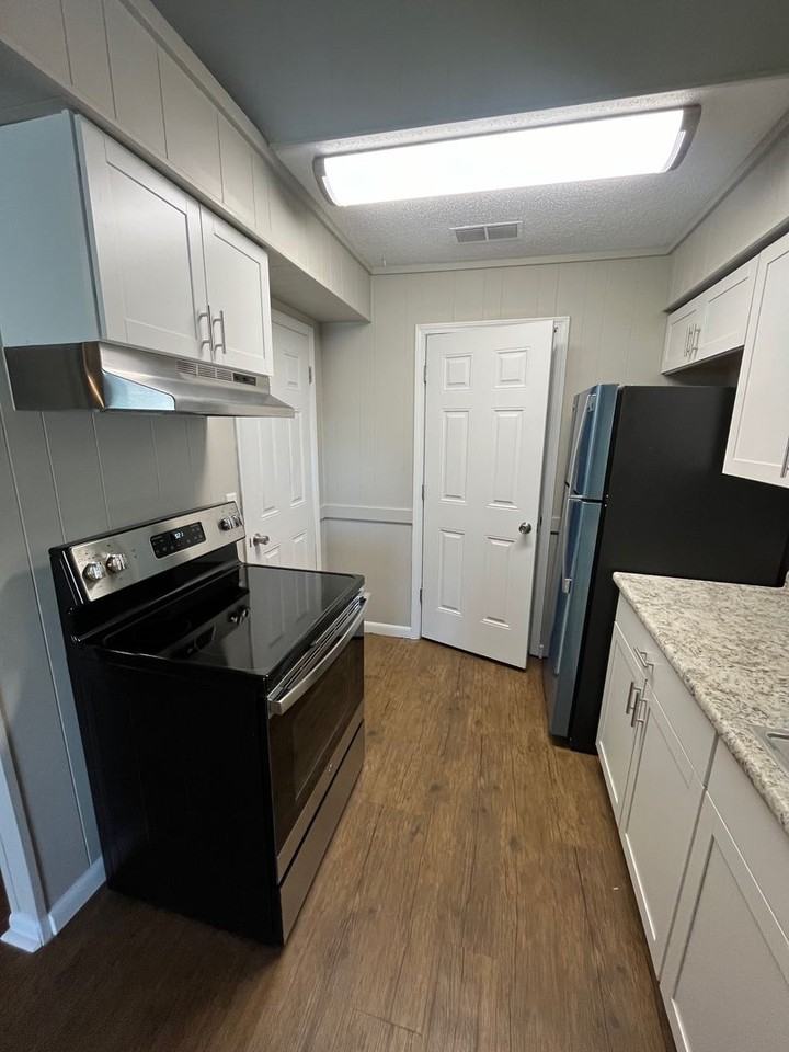 198 Wendwood Dr - Photo 4 of 12