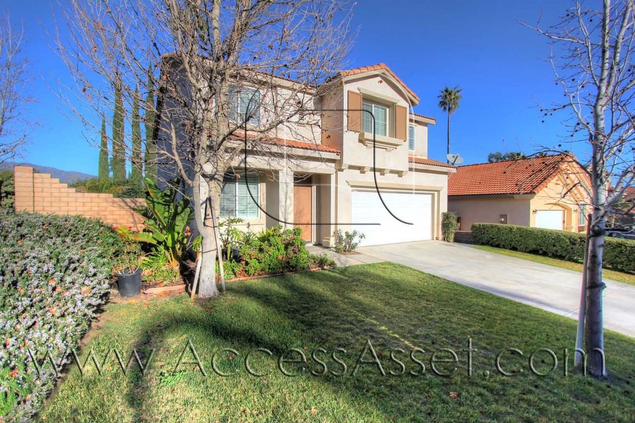 33145 Shoreline Dr - Photo 2 of 24