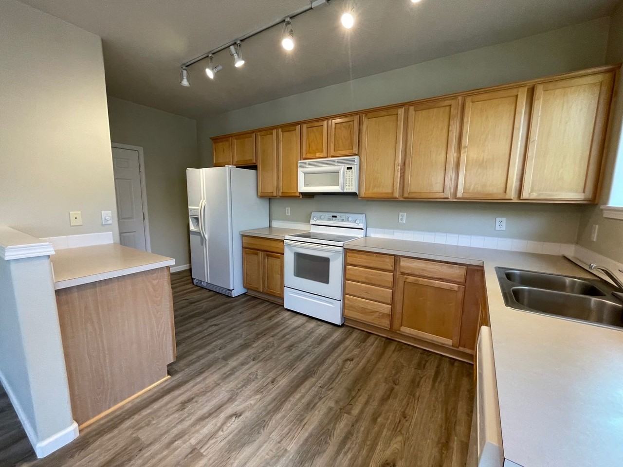 6220 Sw 182nd Ter - Photo 5 of 15