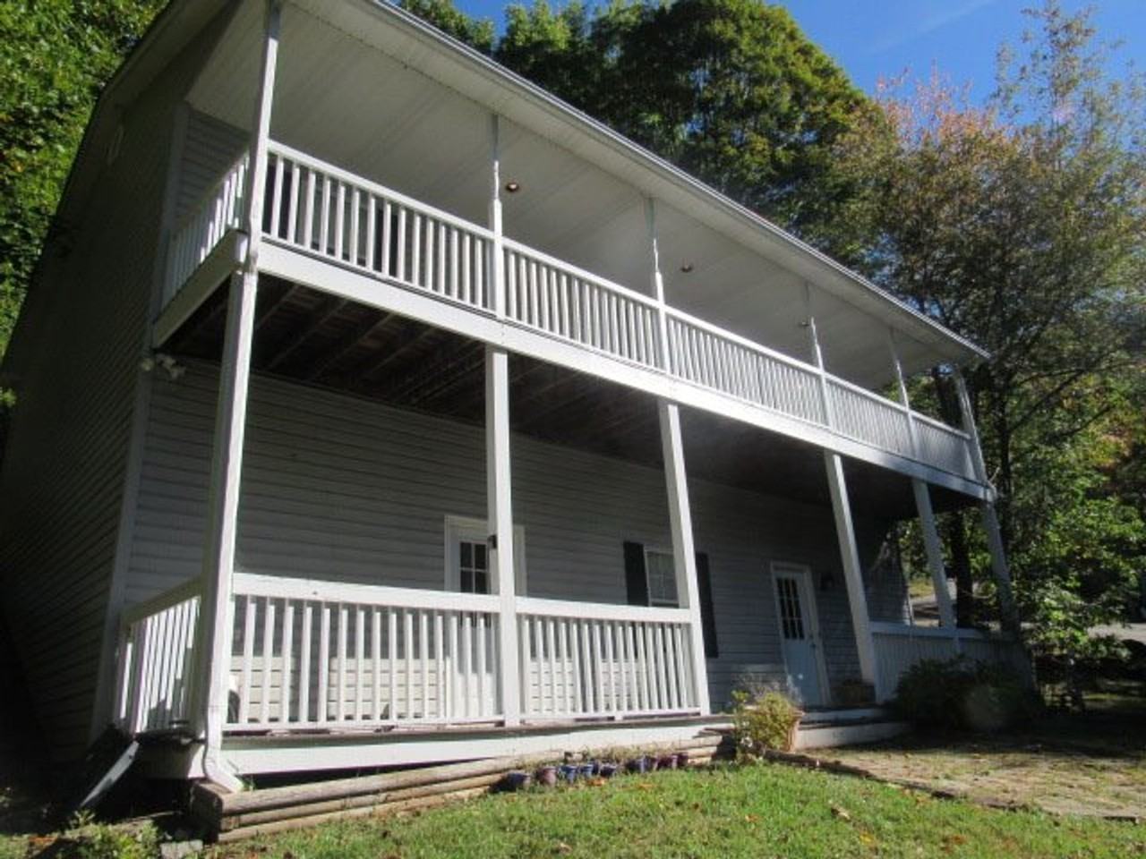 541 Will Isaacs Rd - Photo 3 of 20