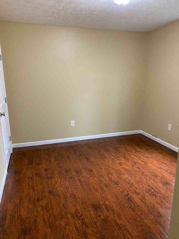 1155 Rosella Dr - Photo 2 of 10