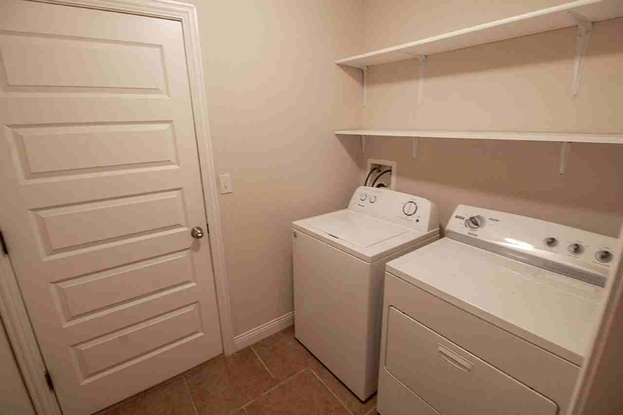 4618 Dehaven Dr - Photo 7 of 33