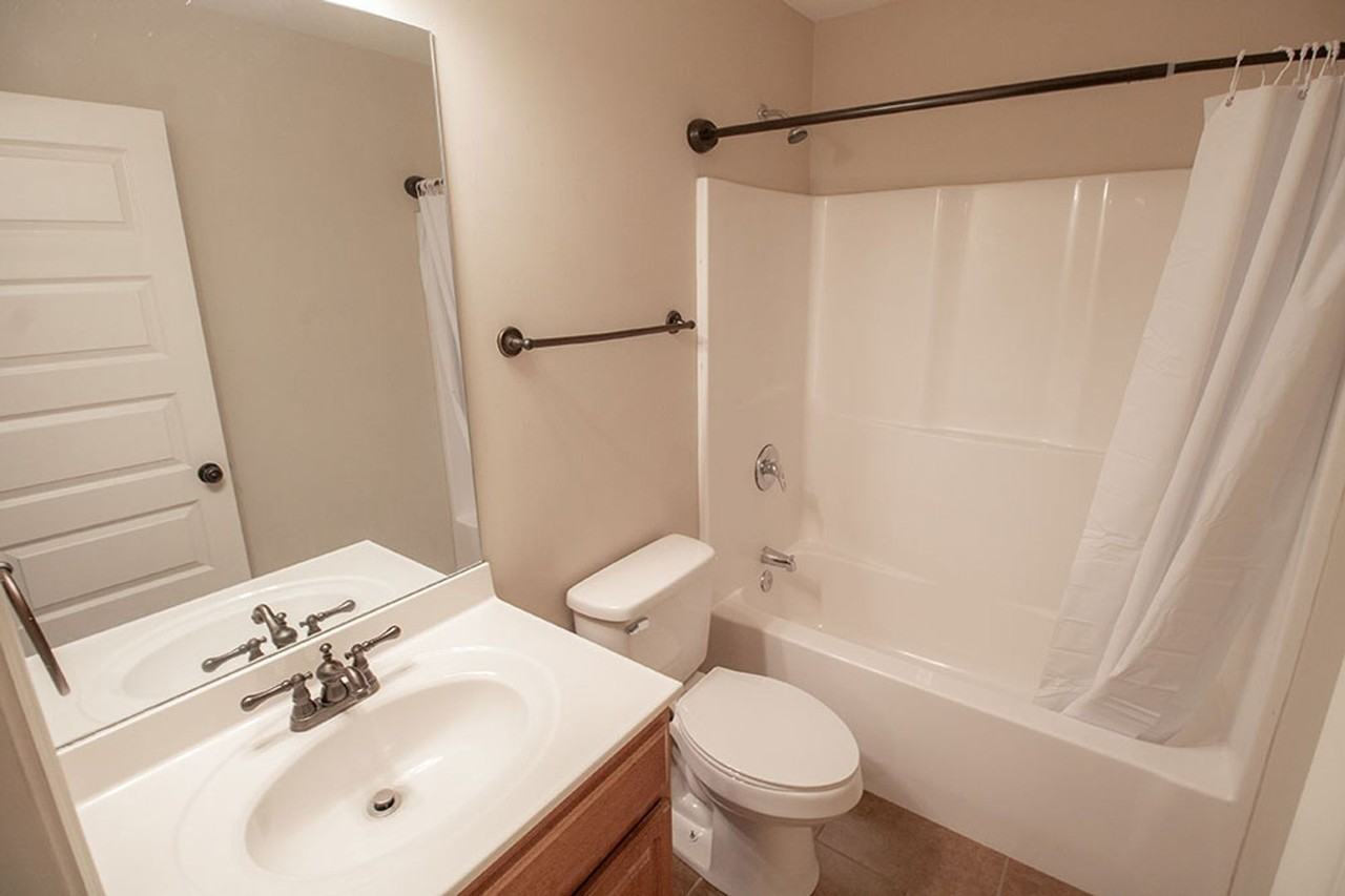 4618 Dehaven Dr - Photo 5 of 33