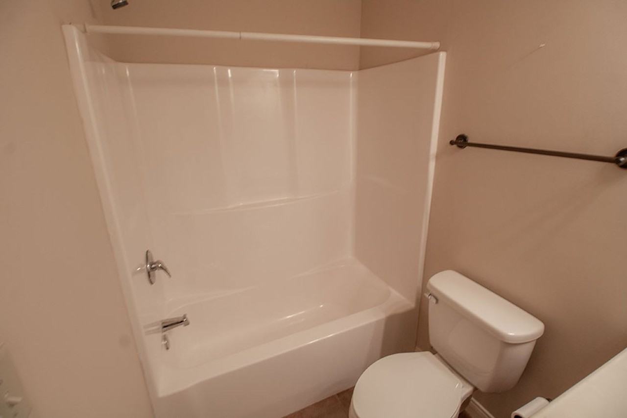 4618 Dehaven Dr - Photo 4 of 33