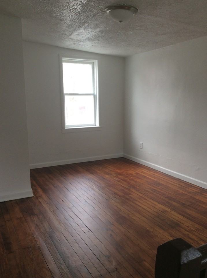 540 Wallace St #3 - Photo 7 of 11