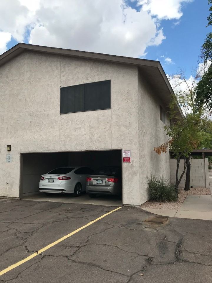 8562 E Roosevelt St - Photo 7 of 26
