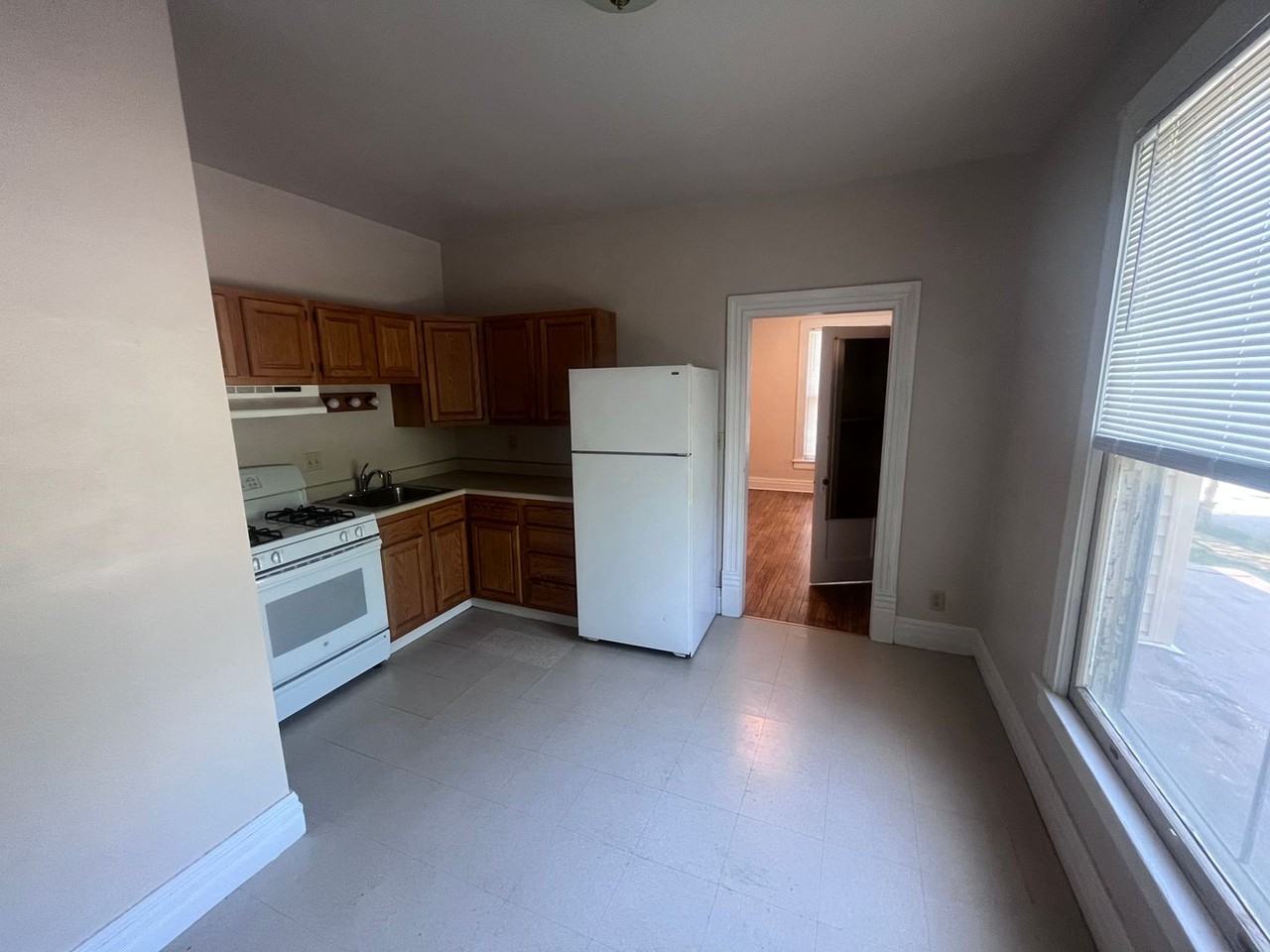 Condos At Highland Park - Photo 7 of 9