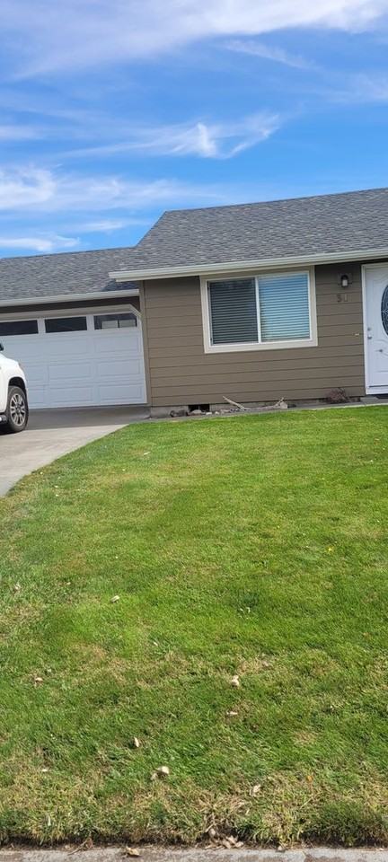 34 Northeast Alora Drive - Photo 2 of 28