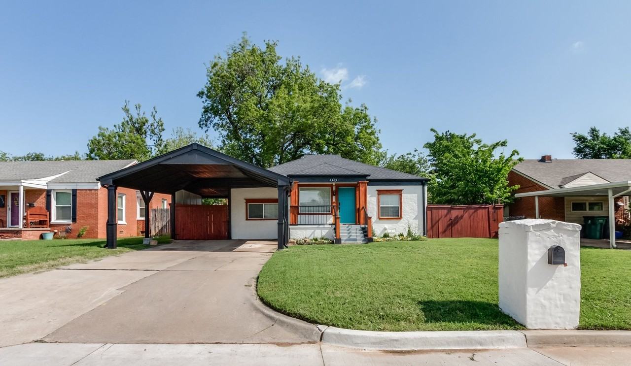 2909 Nw 43rd St - Photo 2 of 49