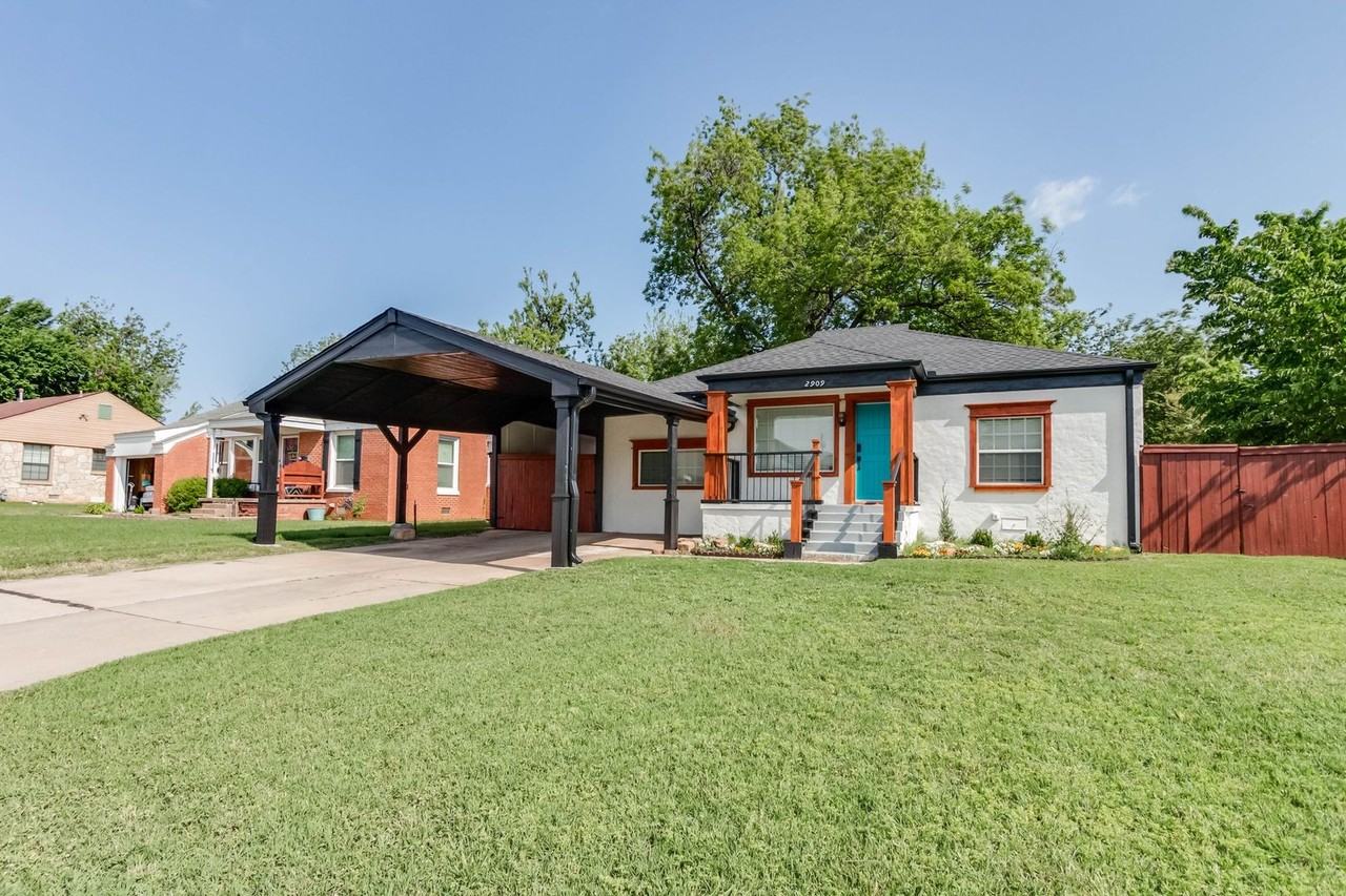 2909 Nw 43rd St - Photo 3 of 49