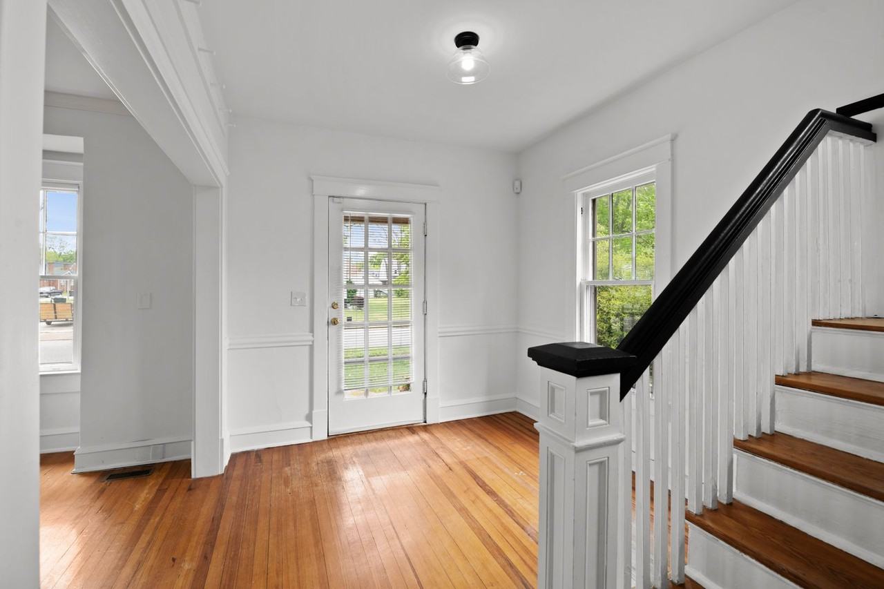 130 Ocanoe Pl - Photo 2 of 37