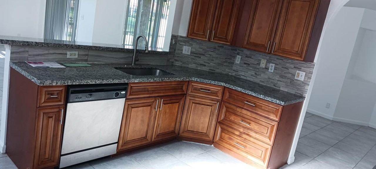 4922 Gateway Gardens Dr - Photo 3 of 19