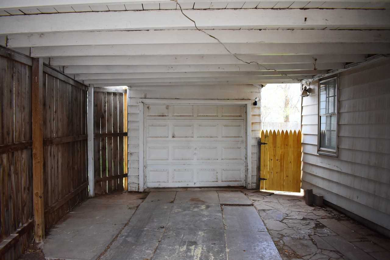 ZB 2411 22nd Street - Photo 3 of 11