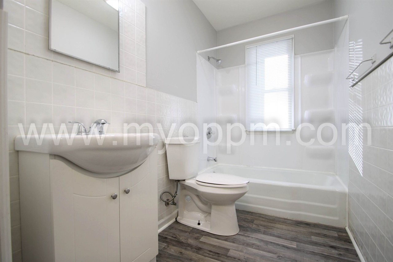 3537 N 37th St - Photo 6 of 12