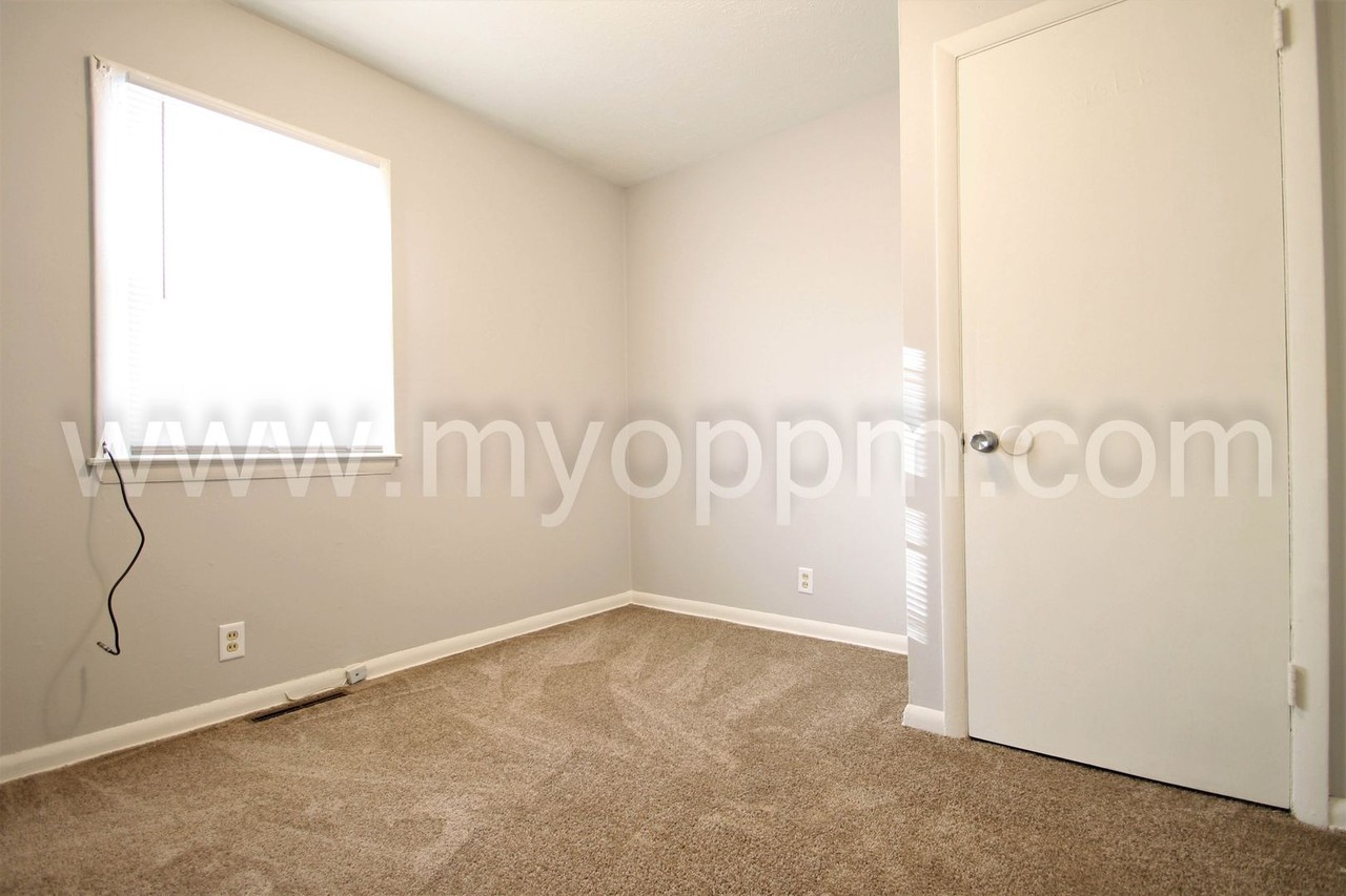 3537 N 37th St - Photo 7 of 12