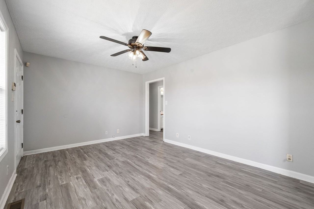 339 Pioneer Drive - Photo 7 of 25