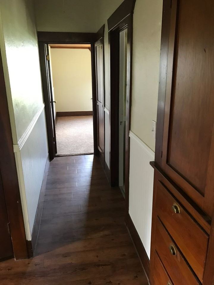 8302 S Hilby Rd - Photo 6 of 16