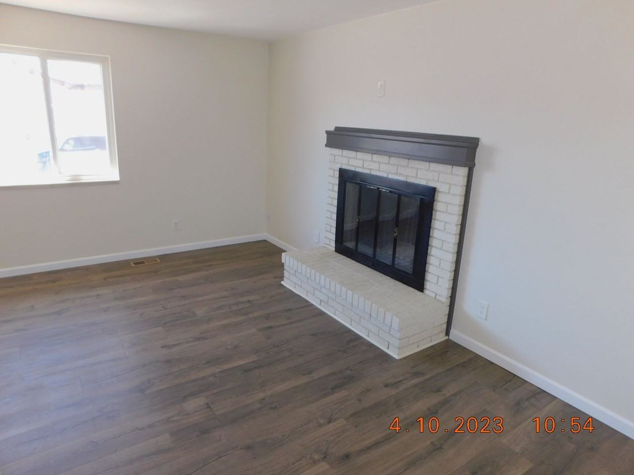 9439 W Burgundy Ave - Photo 7 of 22