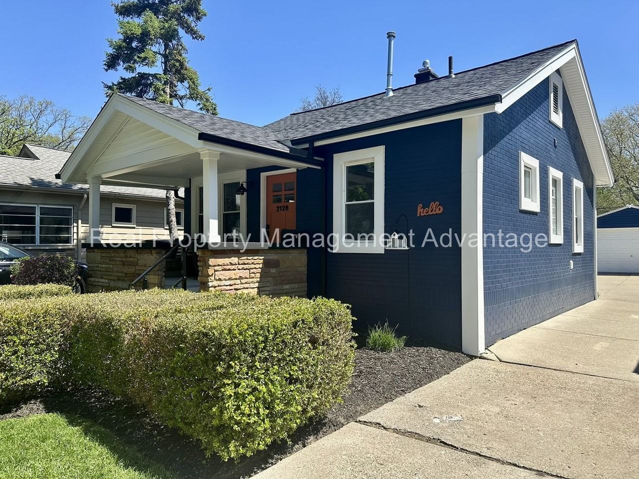 2128 Romeo St - Photo 2 of 23