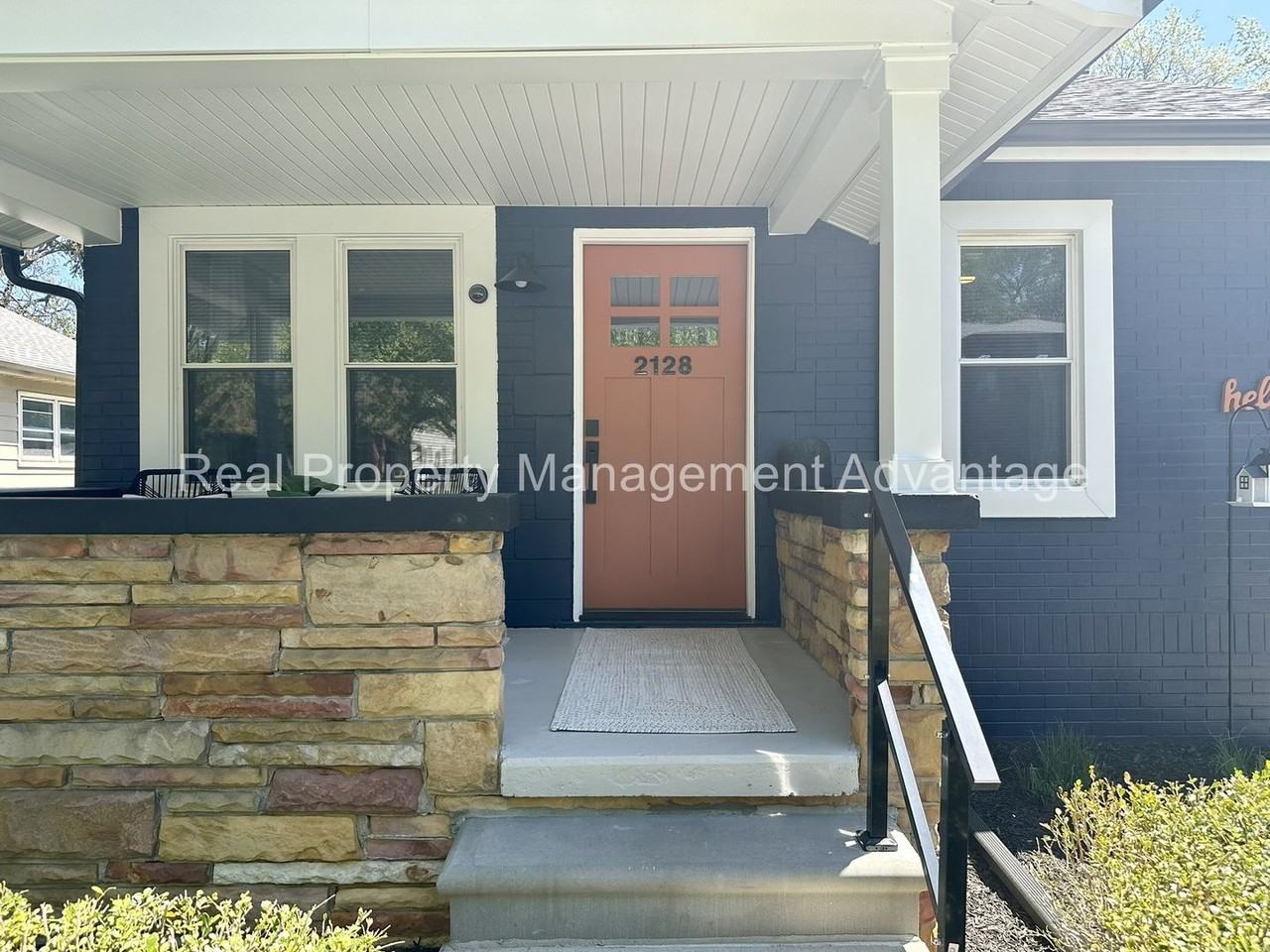 2128 Romeo St - Photo 3 of 23