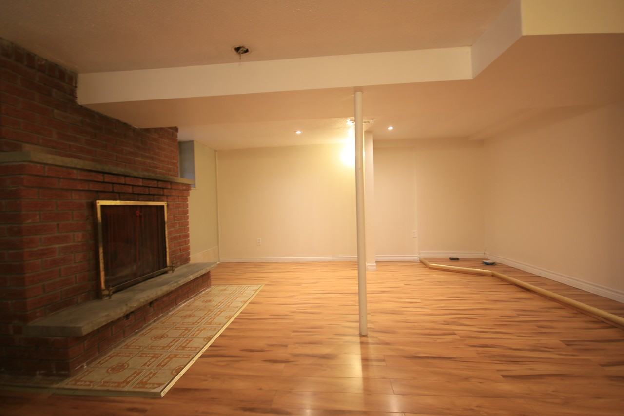 202 Glebemount Avenue - Photo 2 of 13