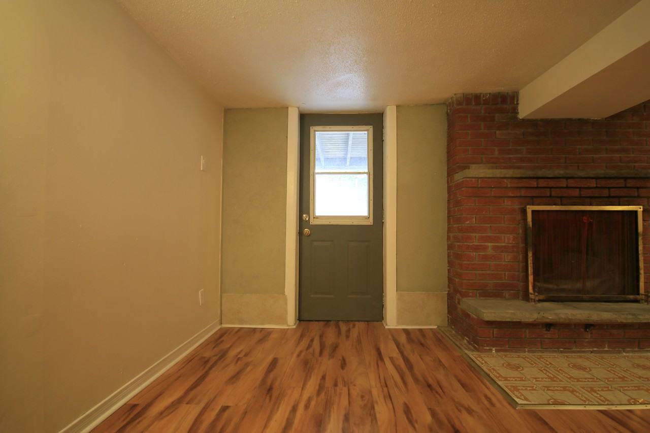 202 Glebemount Avenue - Photo 5 of 13