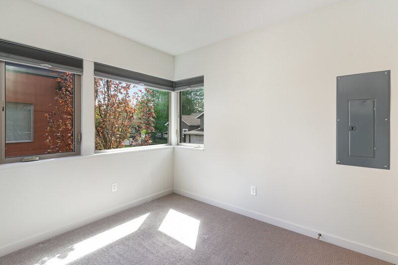 426 26th Ave S #A - Photo 7 of 18