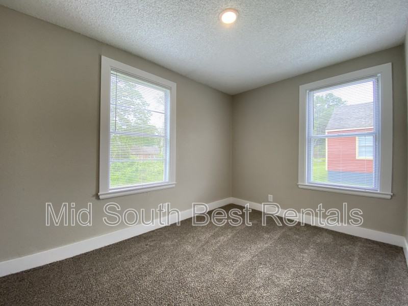 810 Jane Drive - Photo 6 of 10