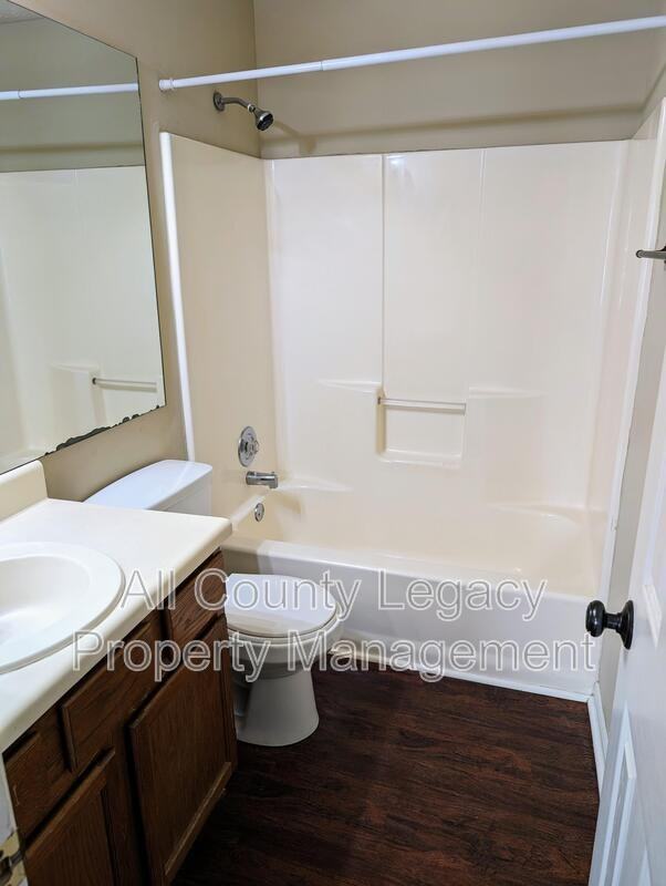 1307 Yorkshire Ln - Photo 7 of 10