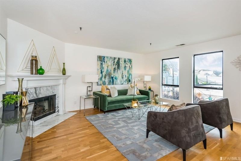 1045 S Van Ness Ave #301 - Photo 3 of 34