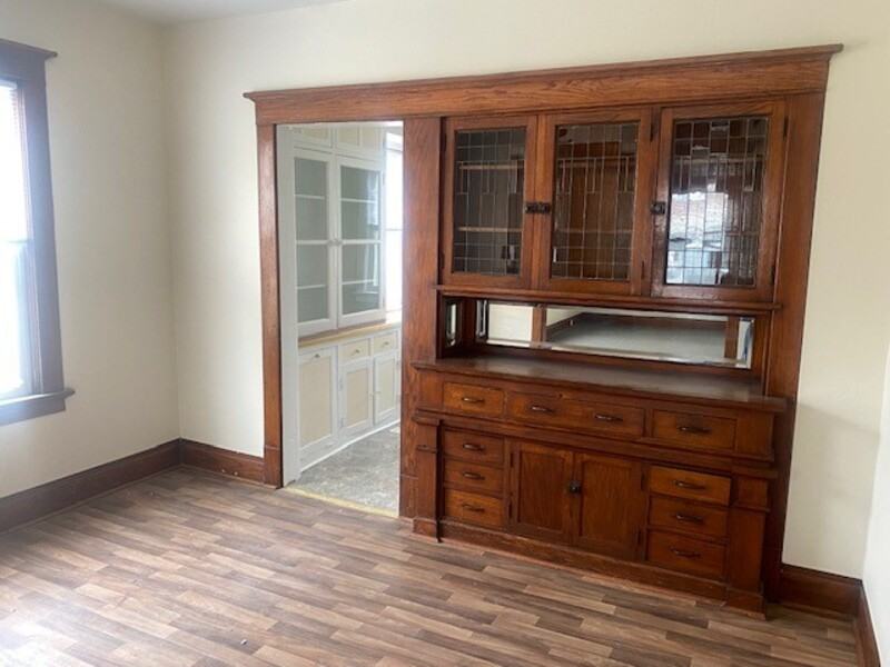 21 5th St - Photo 2 of 12