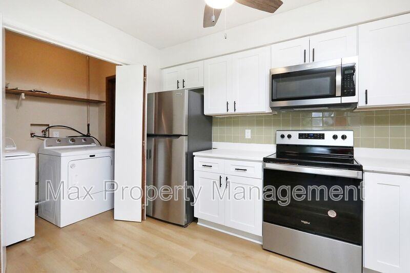 500 Laurel St #2