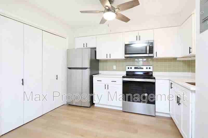 500 Laurel St #2 - Photo 4 of 20