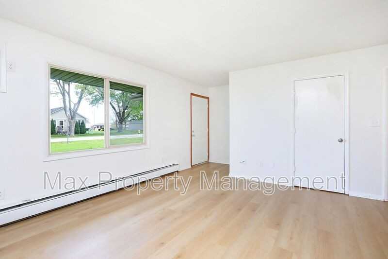 500 Laurel St #2 - Photo 7 of 20