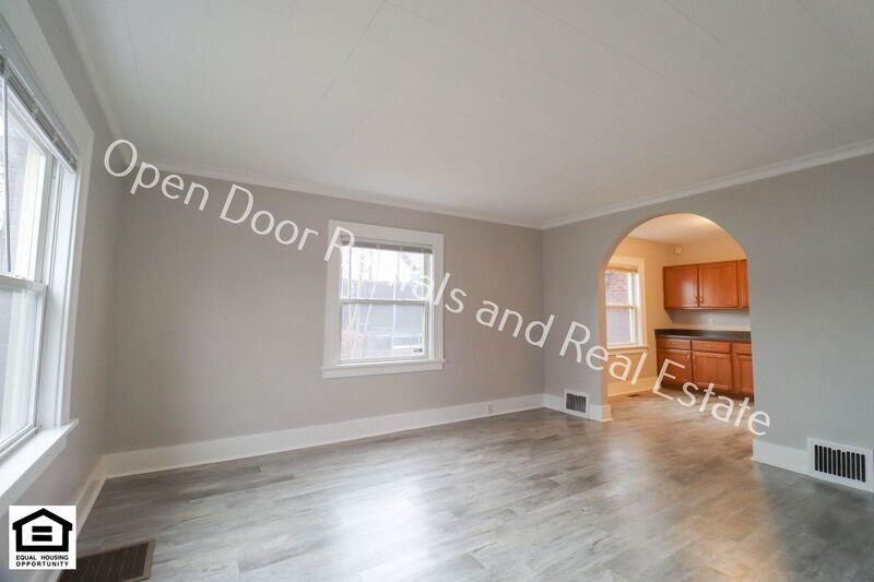 1420 Garfield St - Photo 2 of 17