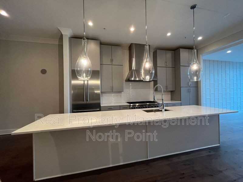111 Birch St - Photo 6 of 50