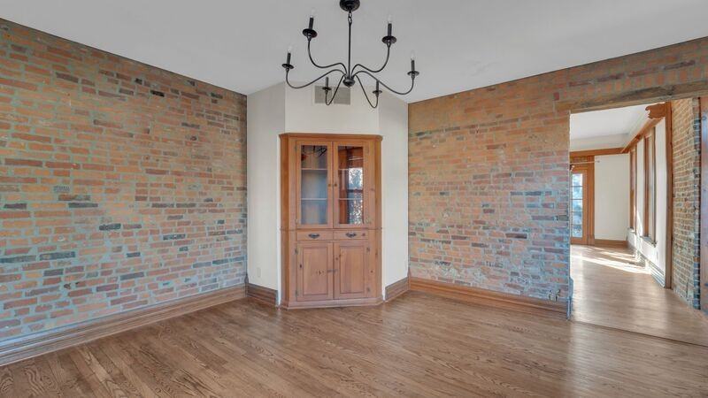 129 E Sycamore St #131 - Photo 6 of 14