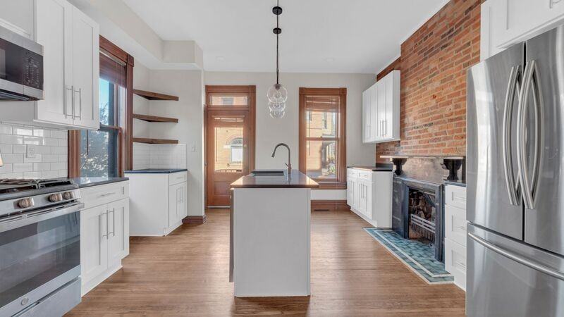 129 E Sycamore St #131 - Photo 7 of 14