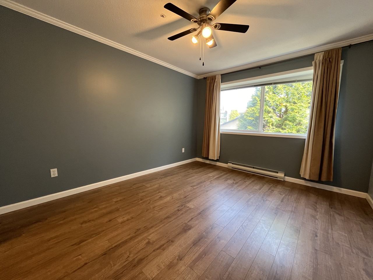 2526 Lakeview Crescent #304 - Photo 6 of 22