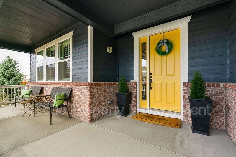 2402 Palomino Dr - Photo 2 of 33