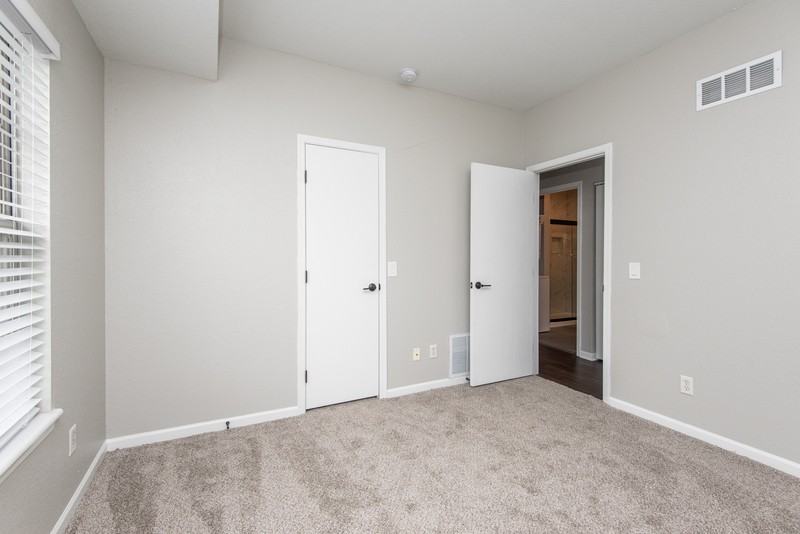 1605 Tennessee St - Photo 7 of 19