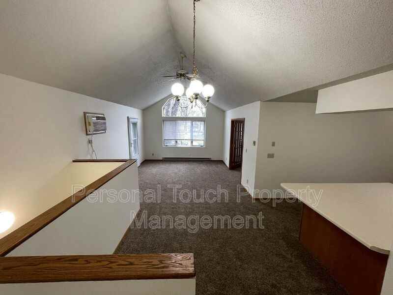 1012 4th Ave S #D - Photo 2 of 19