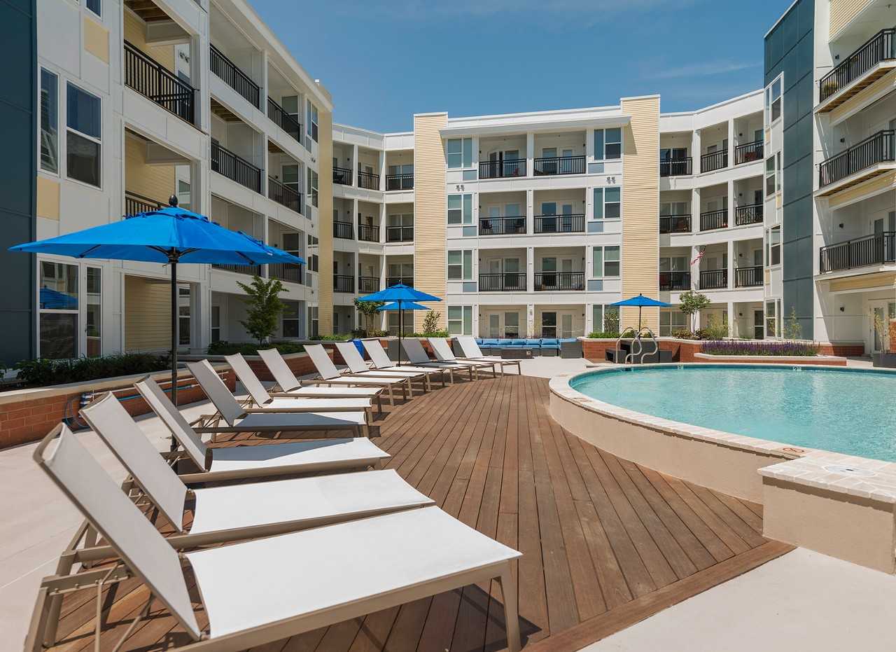 The Element At Ghent - Photo 5 of 50